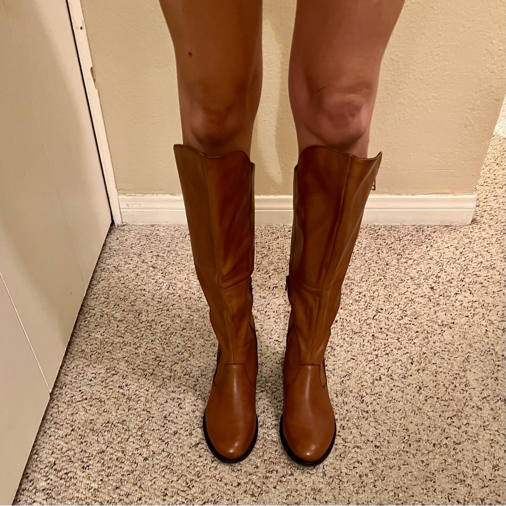 NWT Steve Madden Smithe Knee High Tall Riding Boot in Cognac Size 9.5